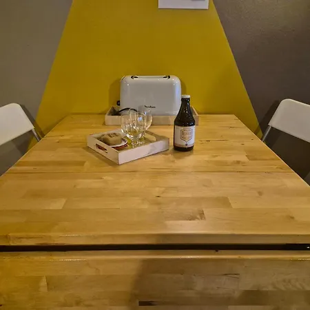 Appartement Au Centre De Chimay, Arrivee Autonome Chimay